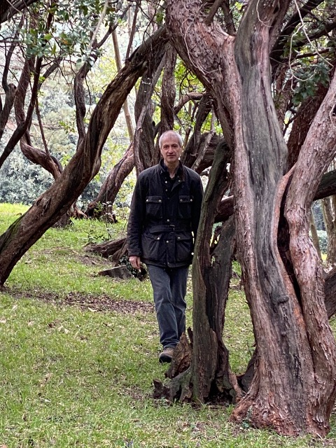 Riccardo Maranzana fra i corbezzoli